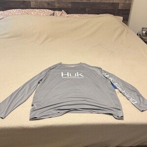 Huk Men's Gray Long Sleeve Fishing Tee